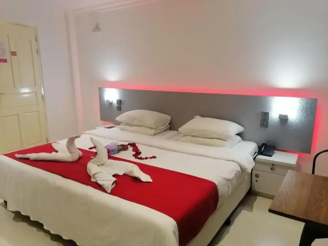 Deluxe Double room with street view