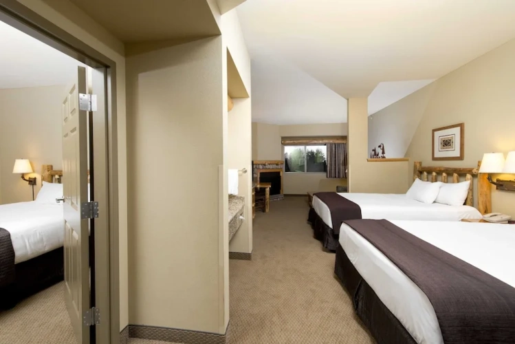 Grand room