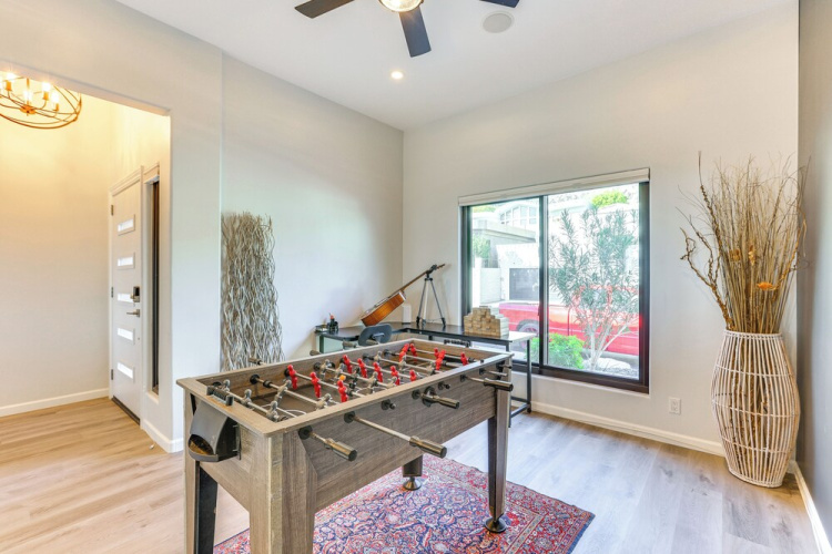 Mtn & City Views: Stunning Villa in Phoenix!