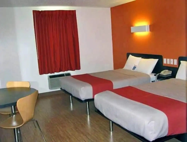 Motel 6 South Haven