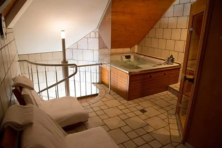 Standard Single room with view