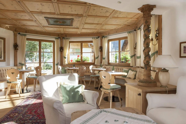 Mareo Dolomites Hotel