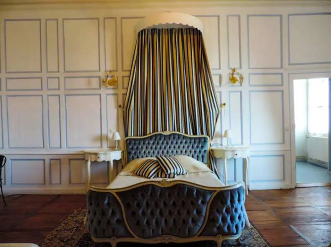 Chateau de Busset