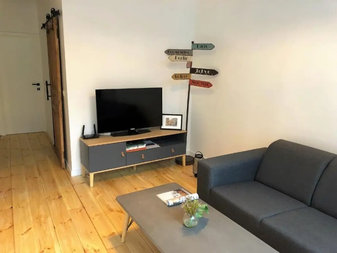 2 Bedrooms Apartment