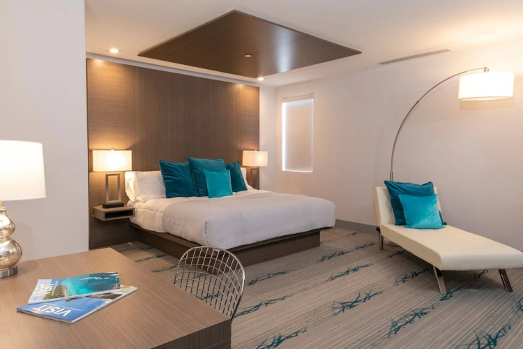 Marketplace Suites