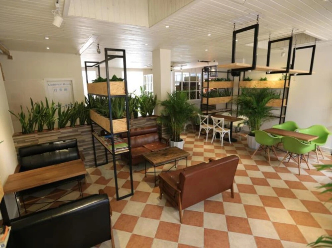 Chengdu Nova Traveller Lodge