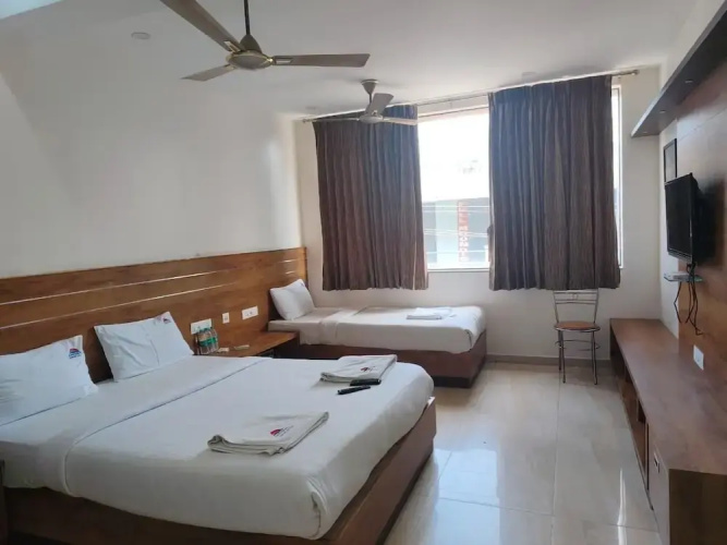 Lingaa's Residency