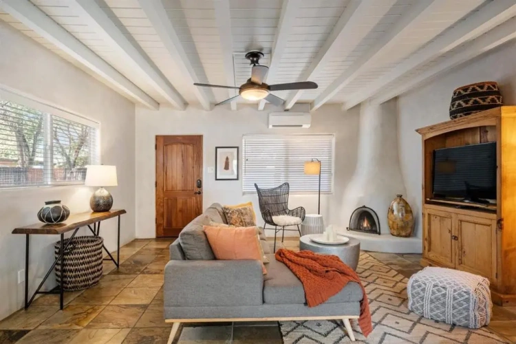 2 Bedrooms Cottage