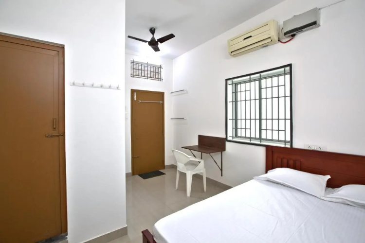 Sarvam Lodge