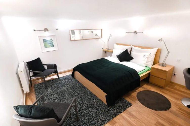 Dfive Apartments - Downtown Forest