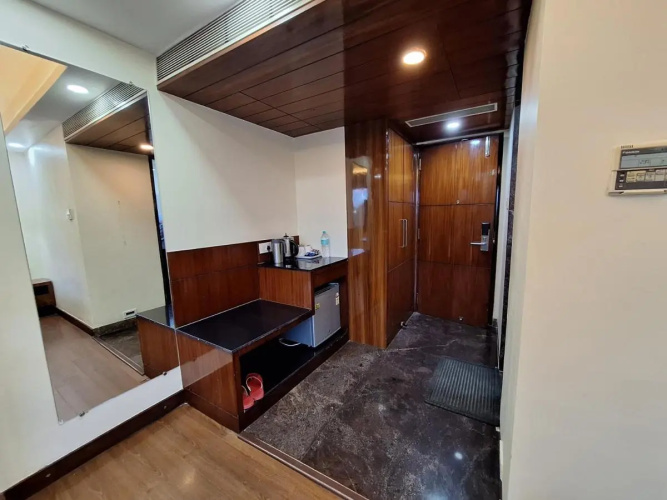 L N Hotels and Resorts