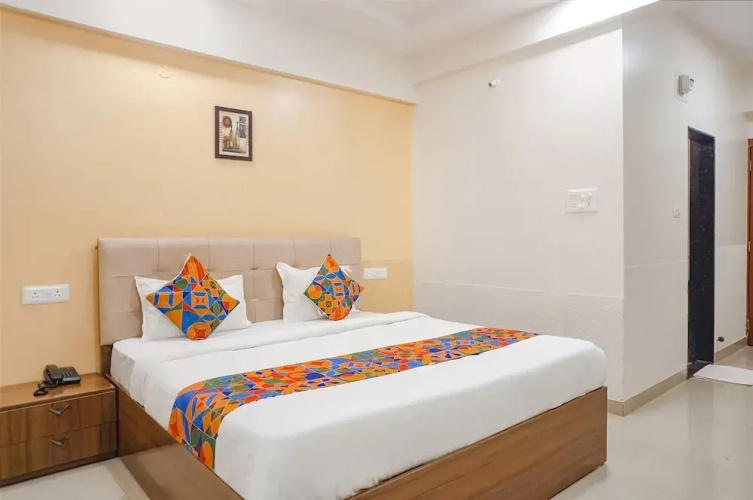 FabHotel Embassy
