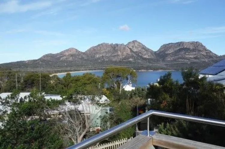 81 On Freycinet