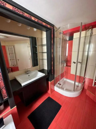 Room DeLuxe