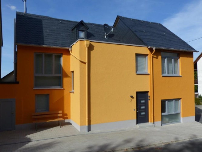 3 Bedrooms Apartment