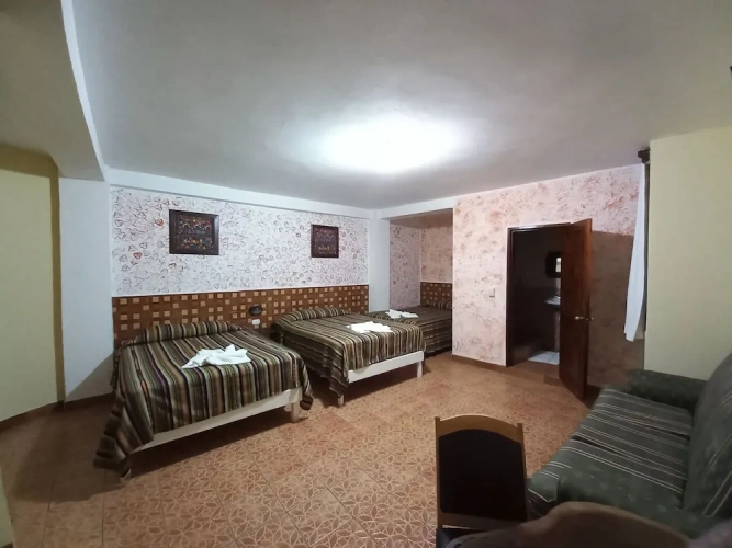 Standard Triple room