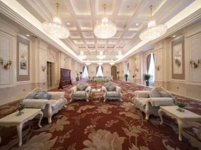 Yili Hotel