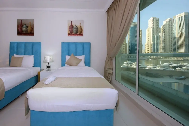 2 Bedrooms Apartment with harbour view