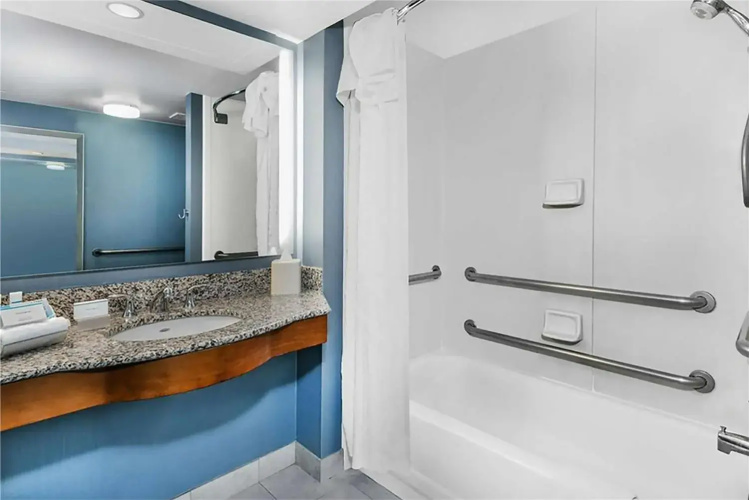 Homewood Suites Phoenix-Metro Center Hotel