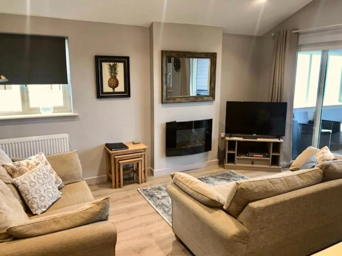 2 Bedrooms Twin Chalet