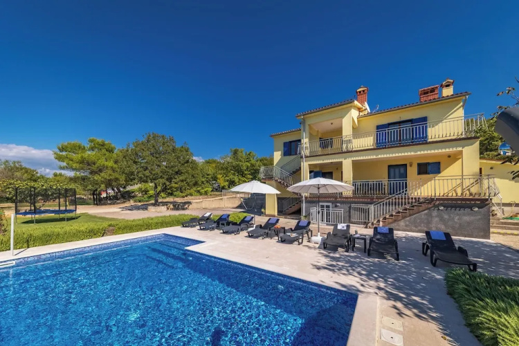 Seaview Pool House Mytilus