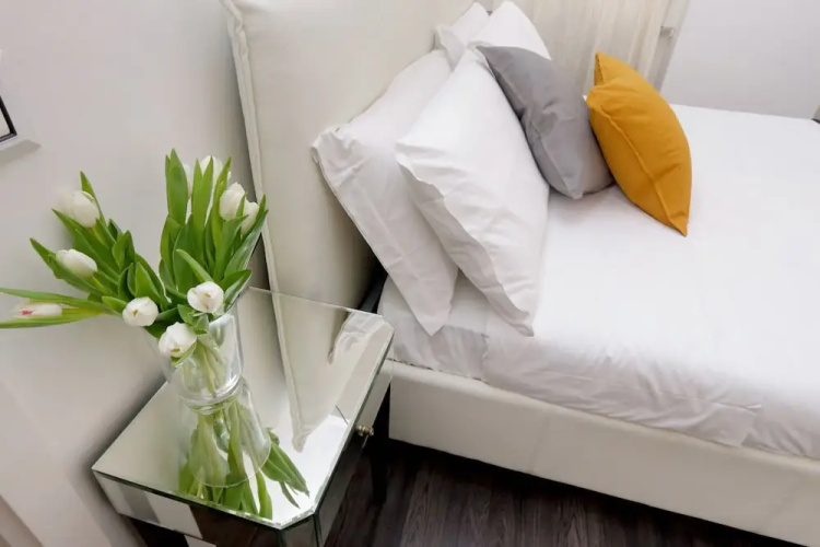 Urbana Apartment