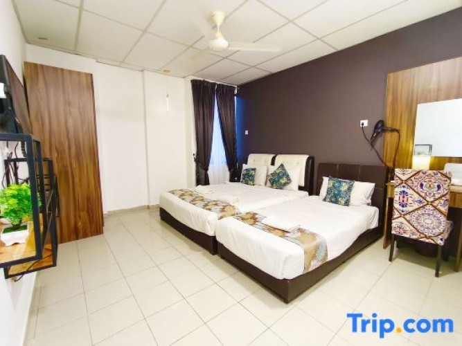 Triple Suite