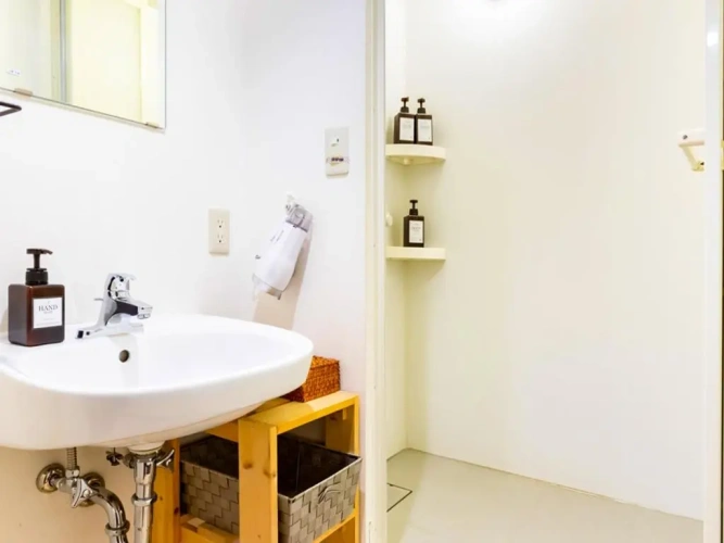 4 Bedrooms Cottage
