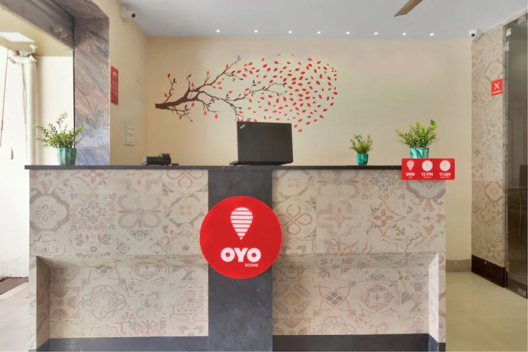 OYO 11423 Hotel Royal Darbar