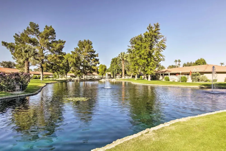 2 Mi to Coachella: Indio Home w/ Fire Pit!