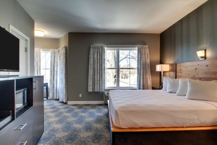 Double Suite