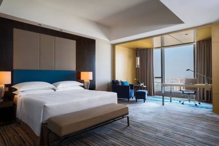 Premier Double room with city view