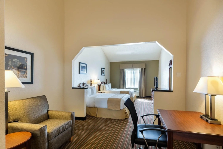 Standard Quadruple room