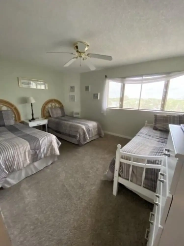 Standard room with balcony and with ocean view