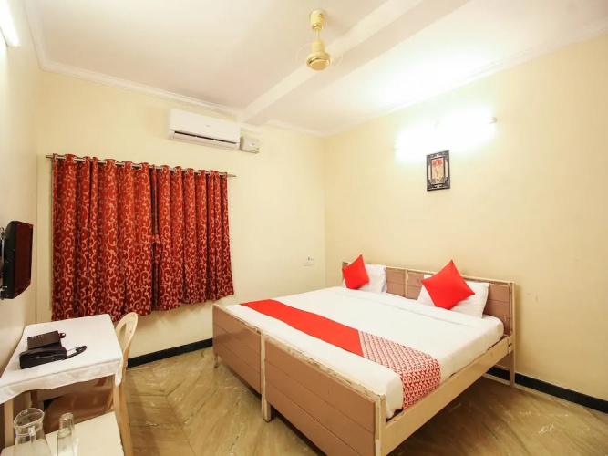 OYO 14552 Kingston Residency