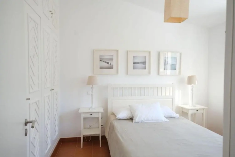 2 Bedrooms Townhouse