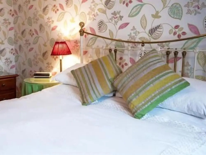Bishopsgate House Hotel