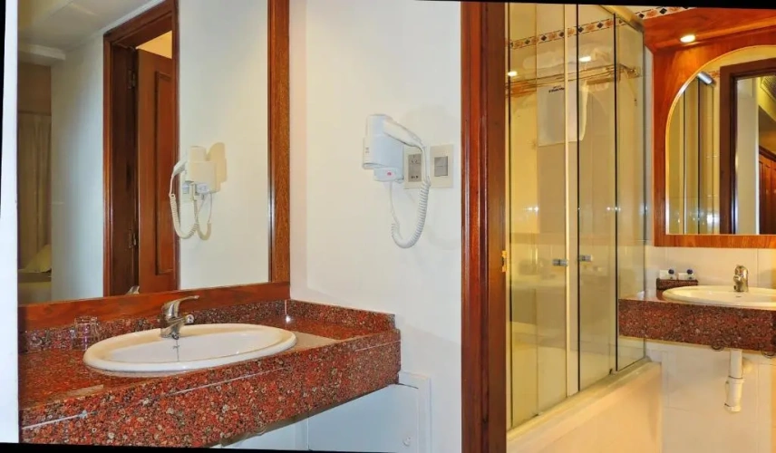 Superior Triple room