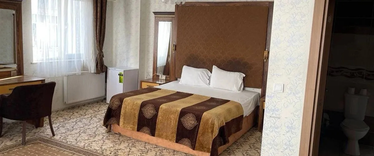 Yeni̇van Otel