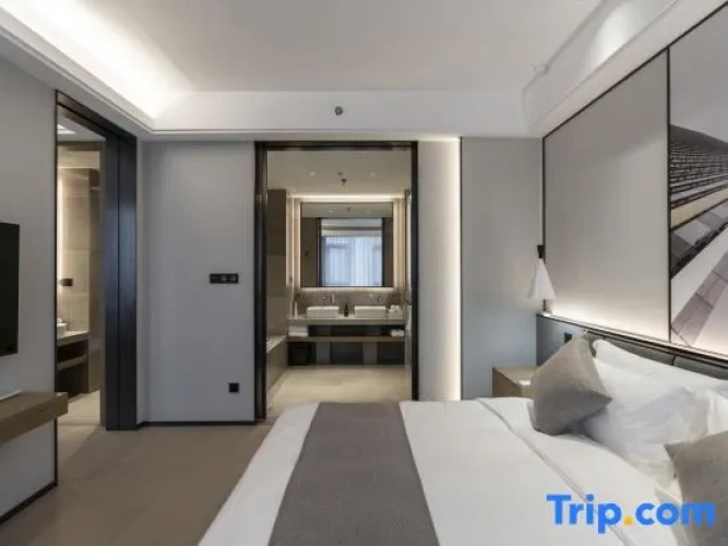 Suite with sunset view