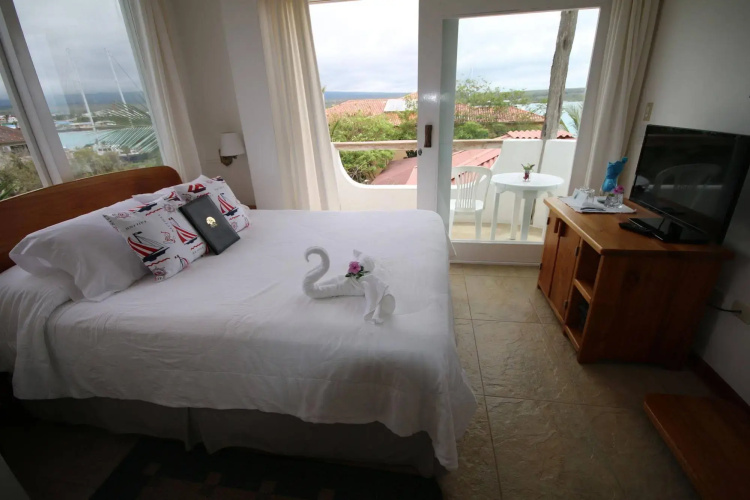 Angermeyer Waterfront Inn