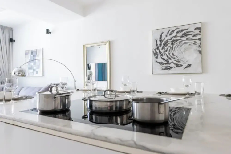 Waterfront 3BR with Marina View at DEC