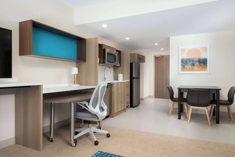 1 Bedroom Suite