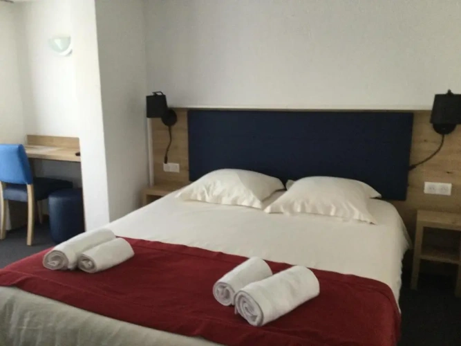 Standard Double room with land view