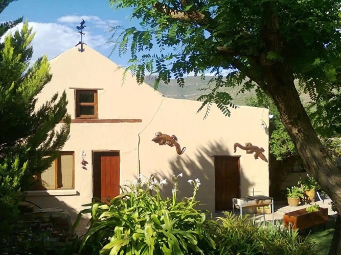 3 Bedrooms Cottage