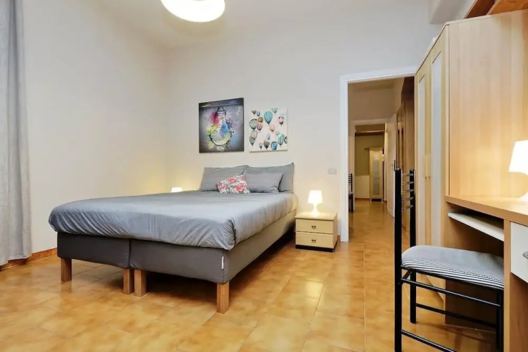 Aldos Place