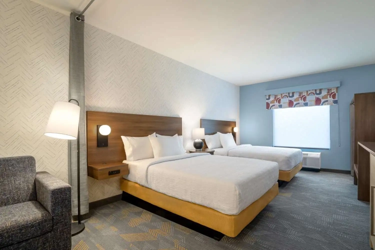 Quadruple Suite