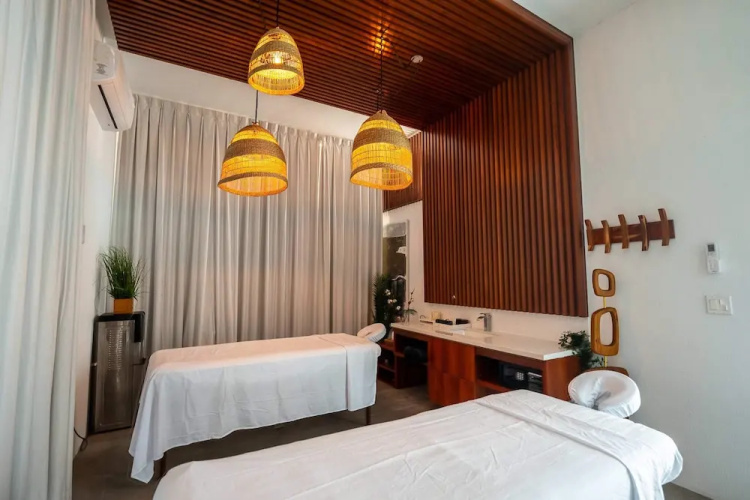 2bdr Oceanside Vacation Villa, Hotel Amenities v3