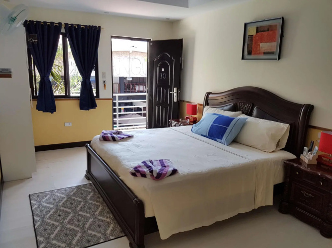 Mango's Beachfront Resort