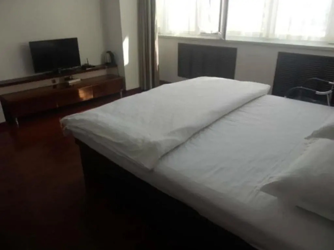 Sanjiaodi Inn